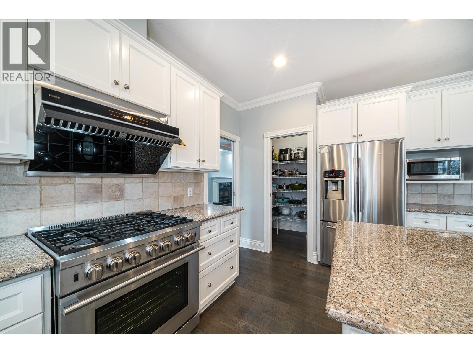 2126 LORRAINE AVENUE, Coquitlam