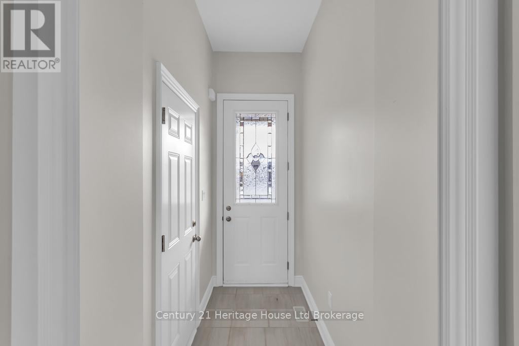 30 SEATON CRESCENT - 13