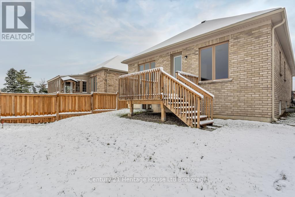 30 SEATON CRESCENT - 25