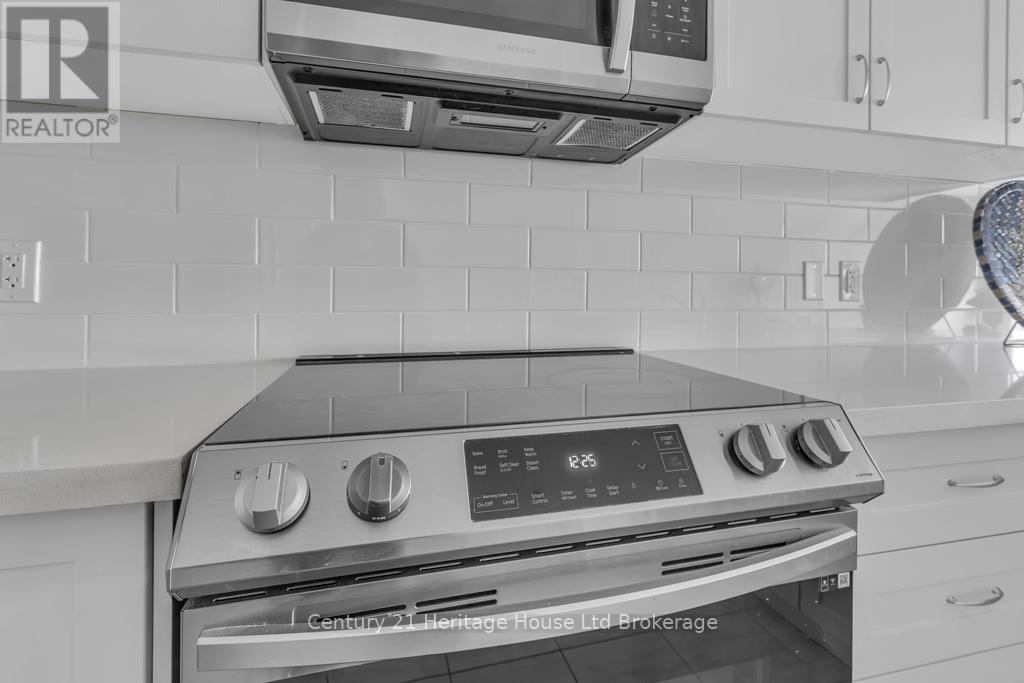 30 SEATON CRESCENT - 4