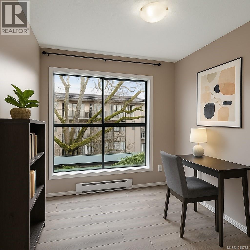 209 3460 Quadra St, Victoria