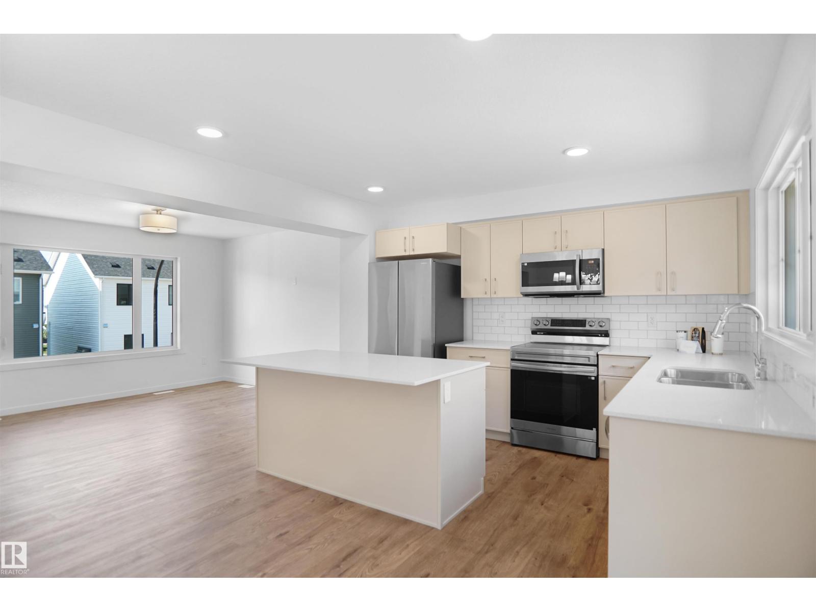 #71 17319 5 ST NE, Edmonton