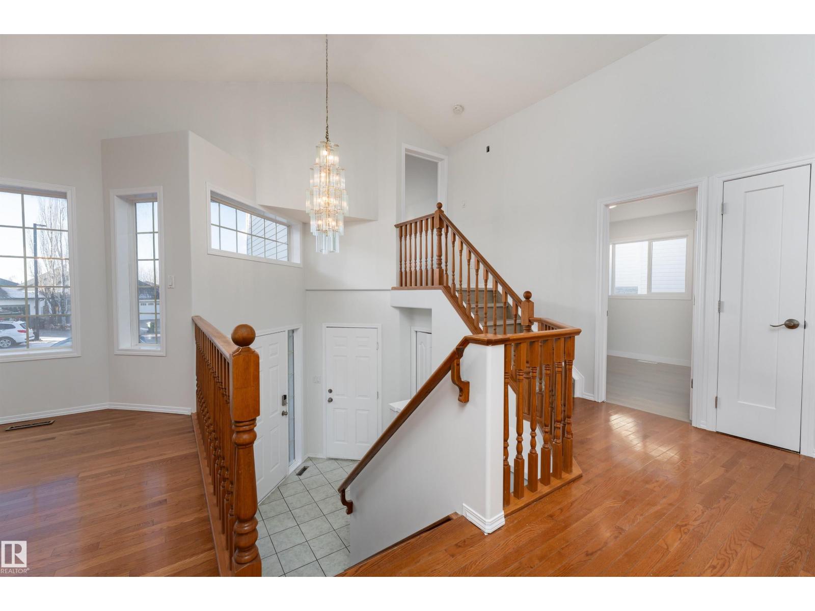 2813 32A ST NW, Edmonton