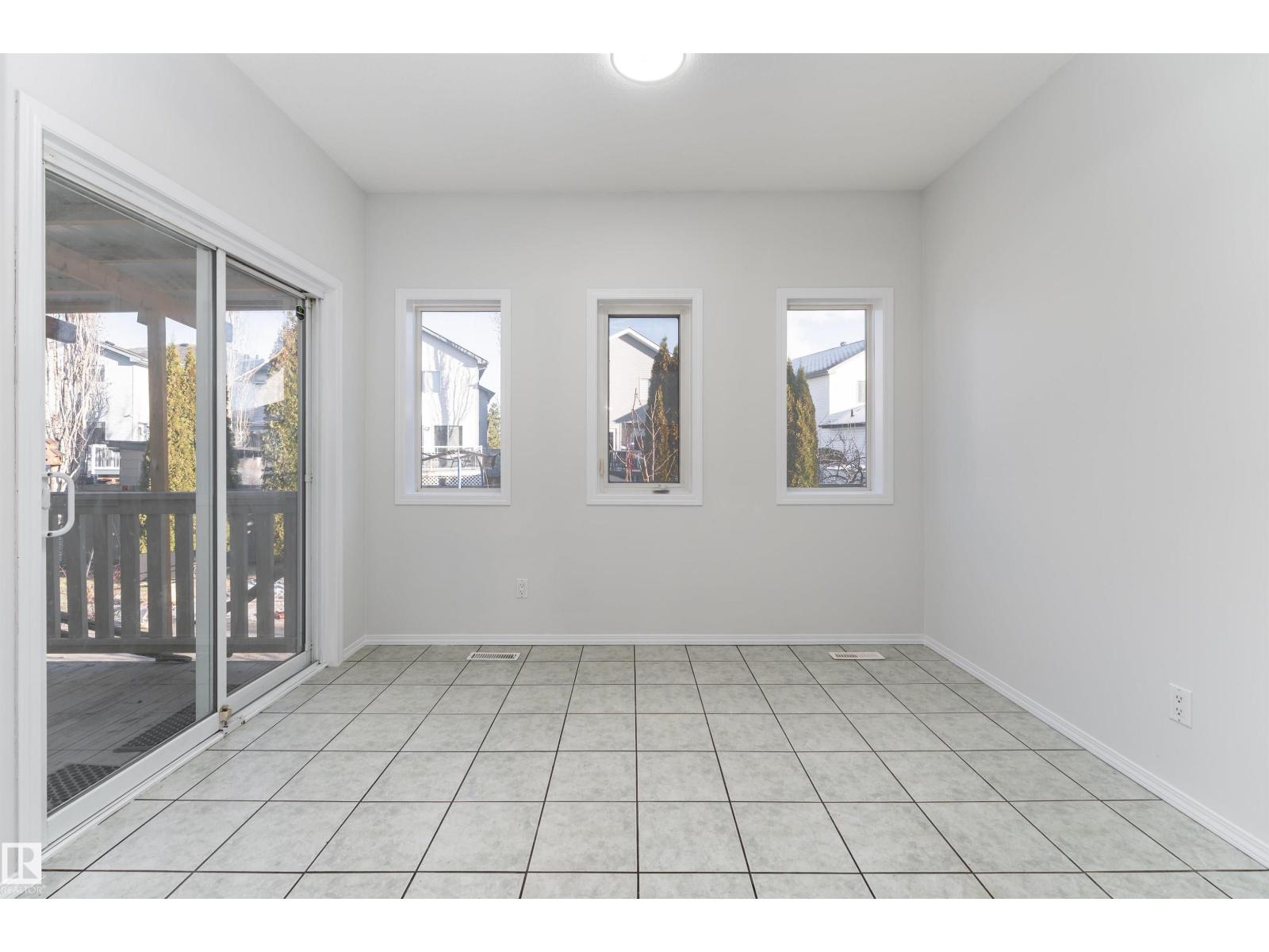 2813 32A ST NW, Edmonton