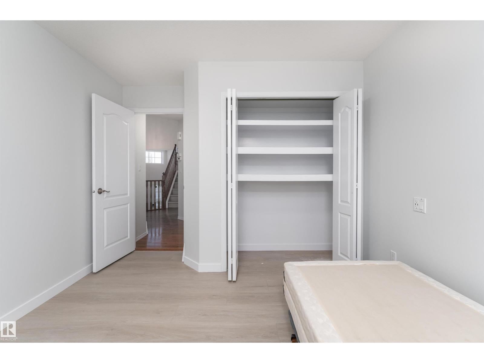 2813 32A ST NW, Edmonton