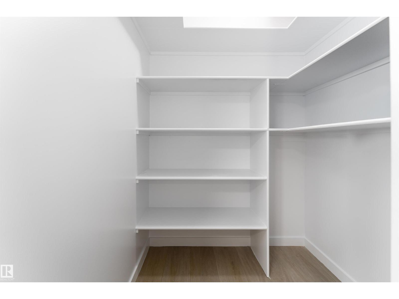 2813 32A ST NW, Edmonton