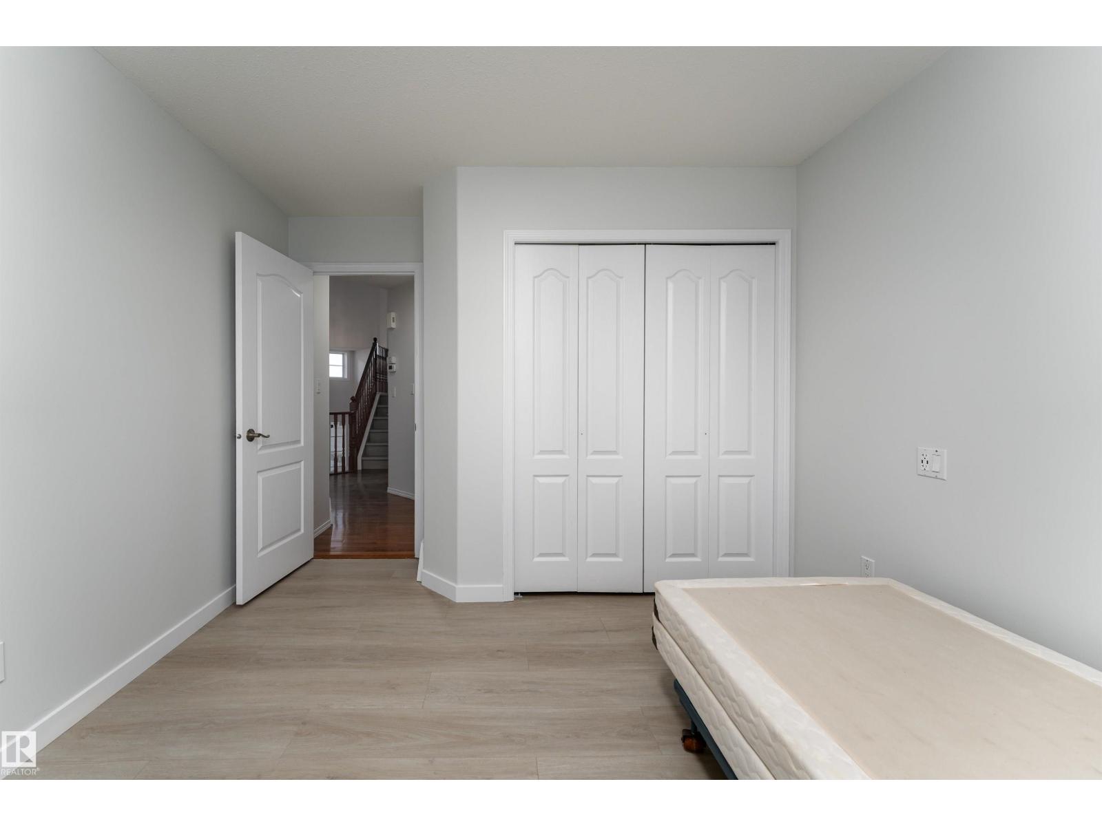 2813 32A ST NW, Edmonton