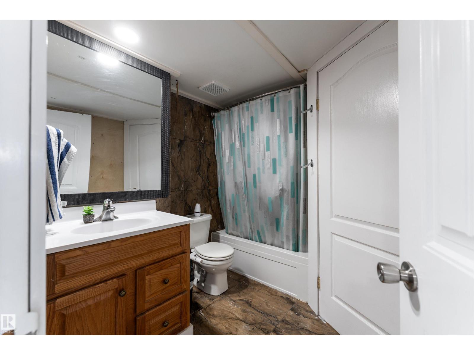 2813 32A ST NW, Edmonton