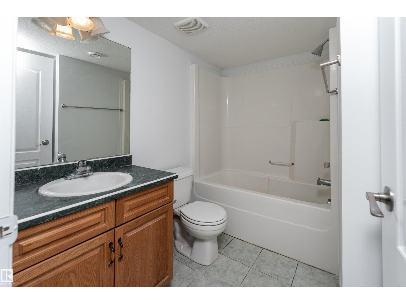 2813 32A ST NW, Edmonton