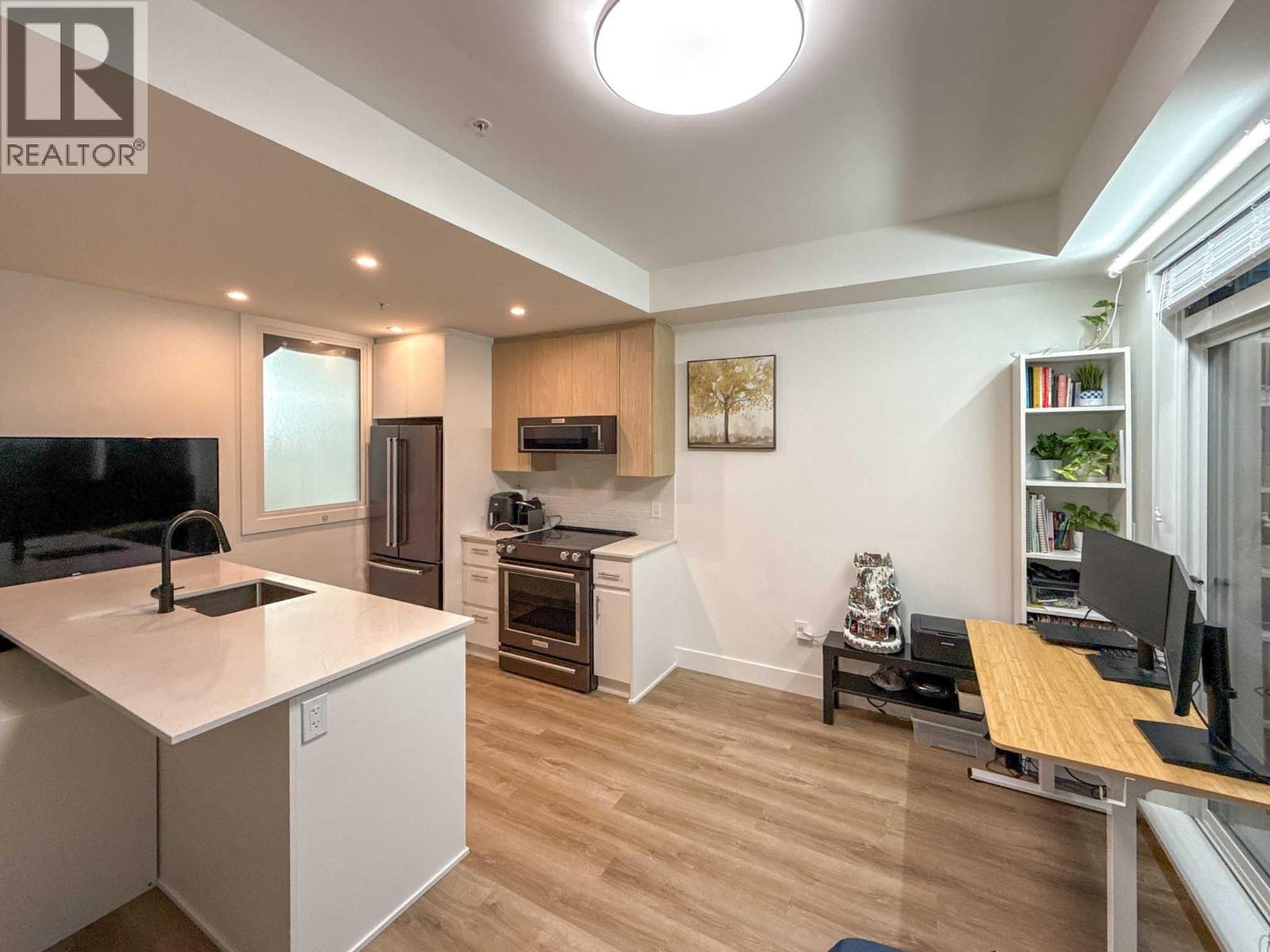 1211 2180 KELLY AVENUE, Port Coquitlam