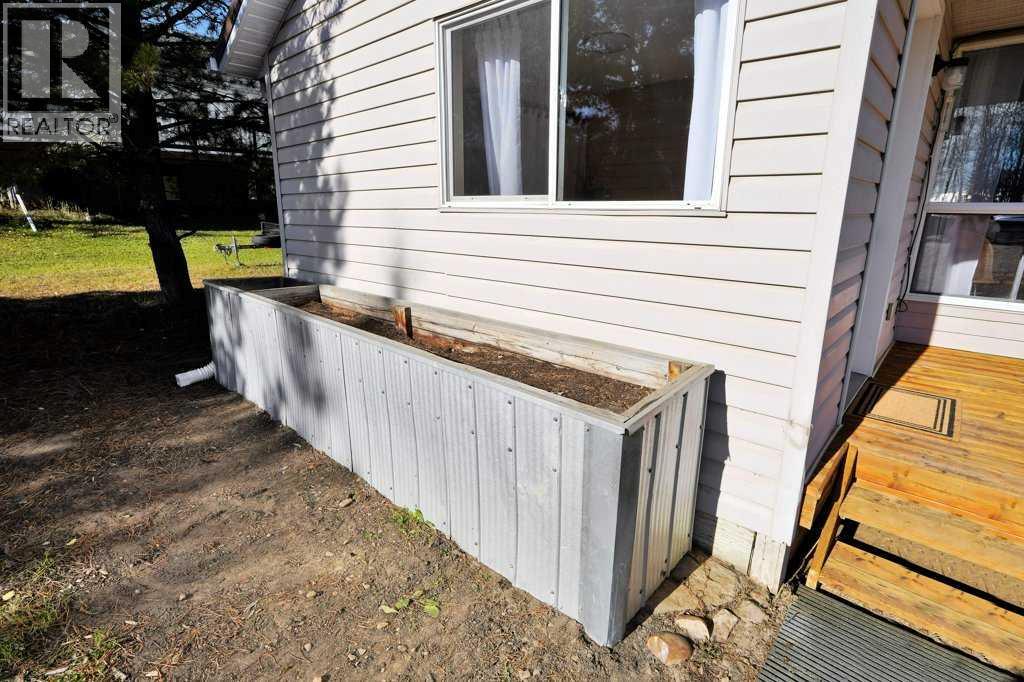 Single Family House Bungalow for Sale in  Sunnyside Drive Sunnyside Rural Ponoka County 