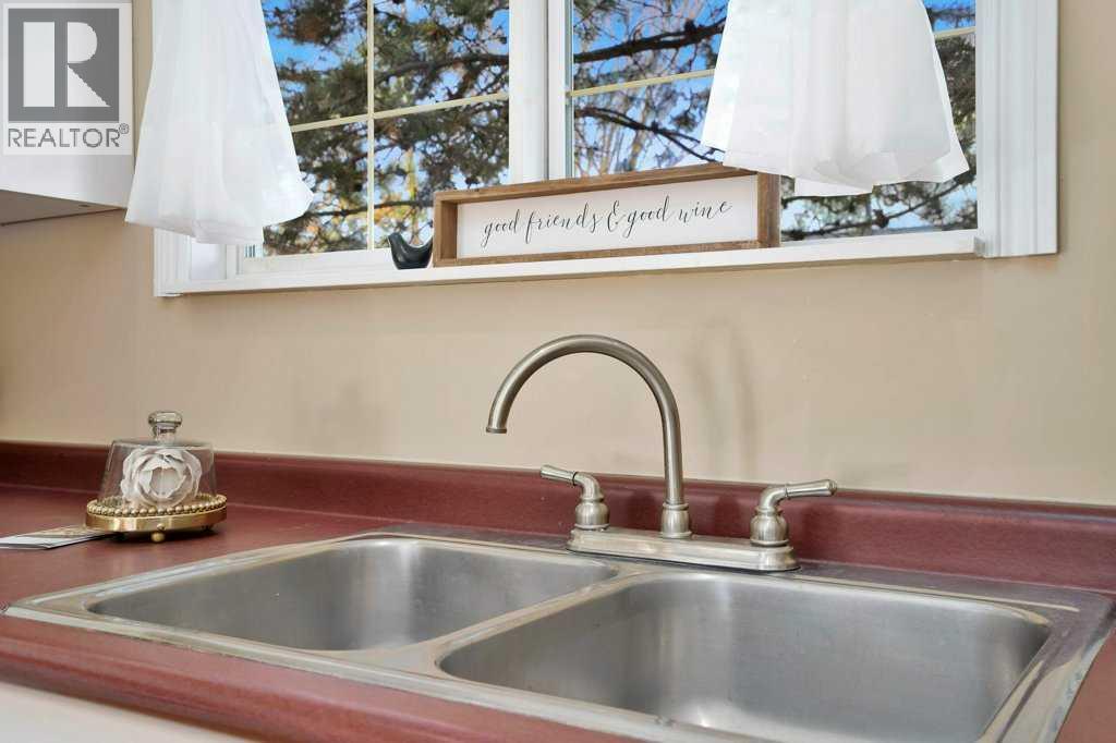 Single Family House Bungalow for Sale in  Sunnyside Drive Sunnyside Rural Ponoka County 