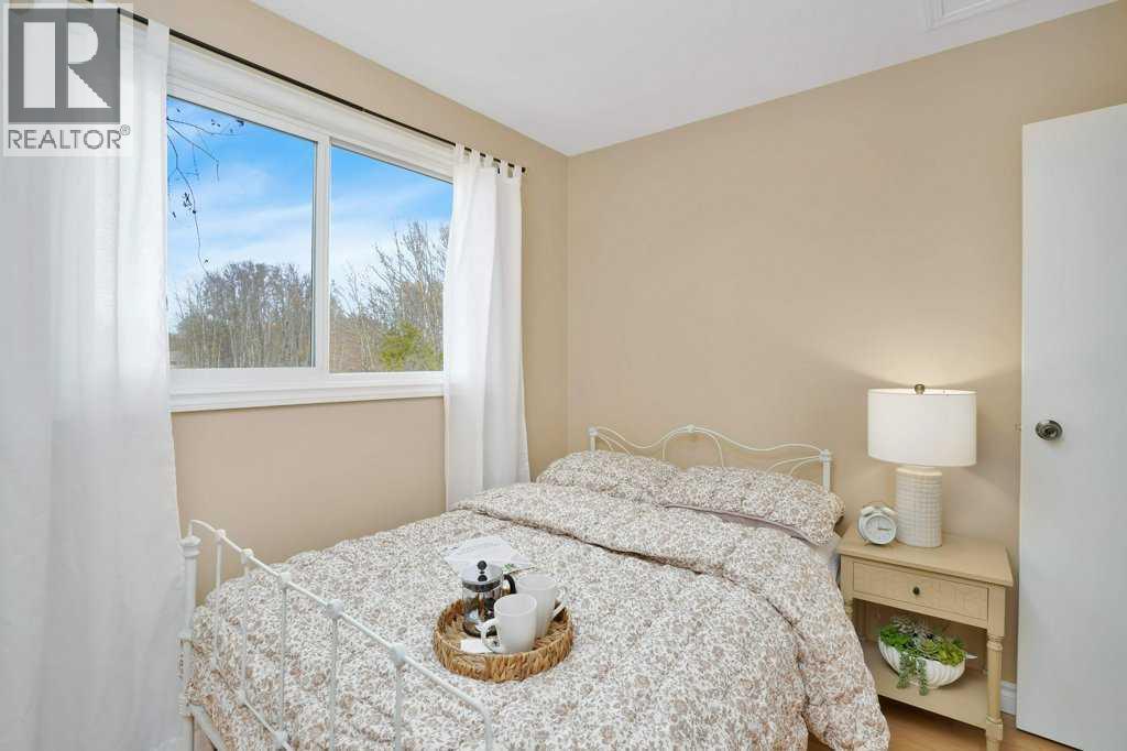 Single Family House Bungalow for Sale in  Sunnyside Drive Sunnyside Rural Ponoka County 