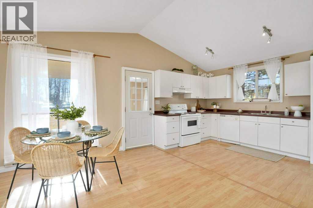 Single Family House Bungalow for Sale in  Sunnyside Drive Sunnyside Rural Ponoka County 