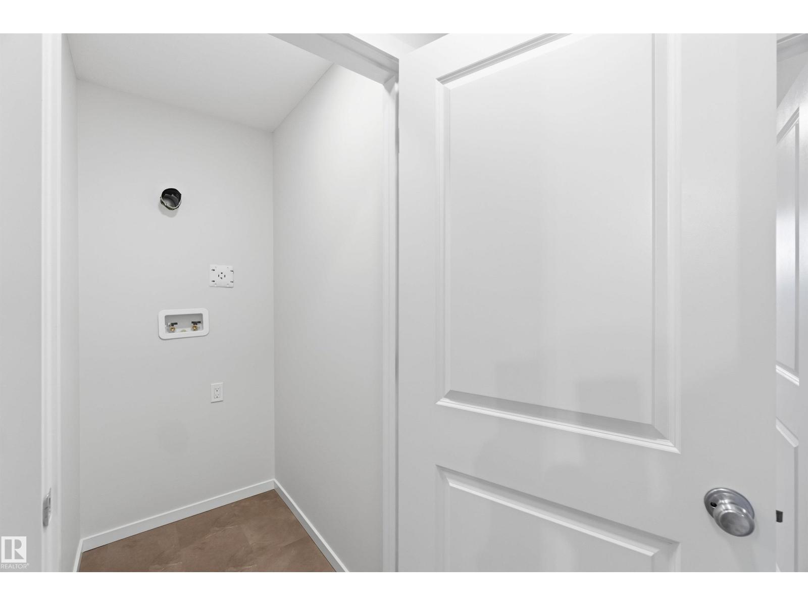 9083 Elves LO NW, Edmonton