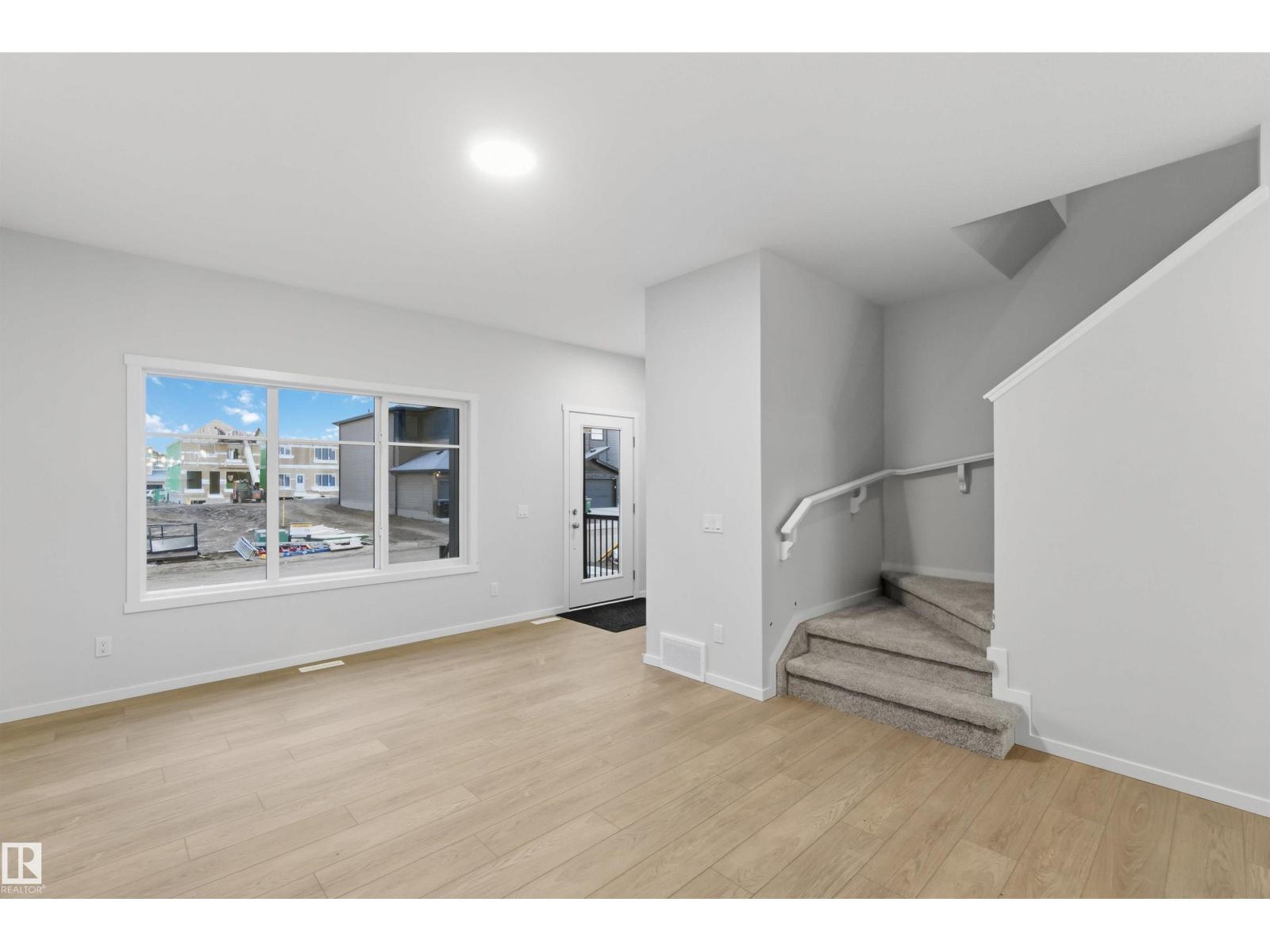 9083 Elves LO NW, Edmonton