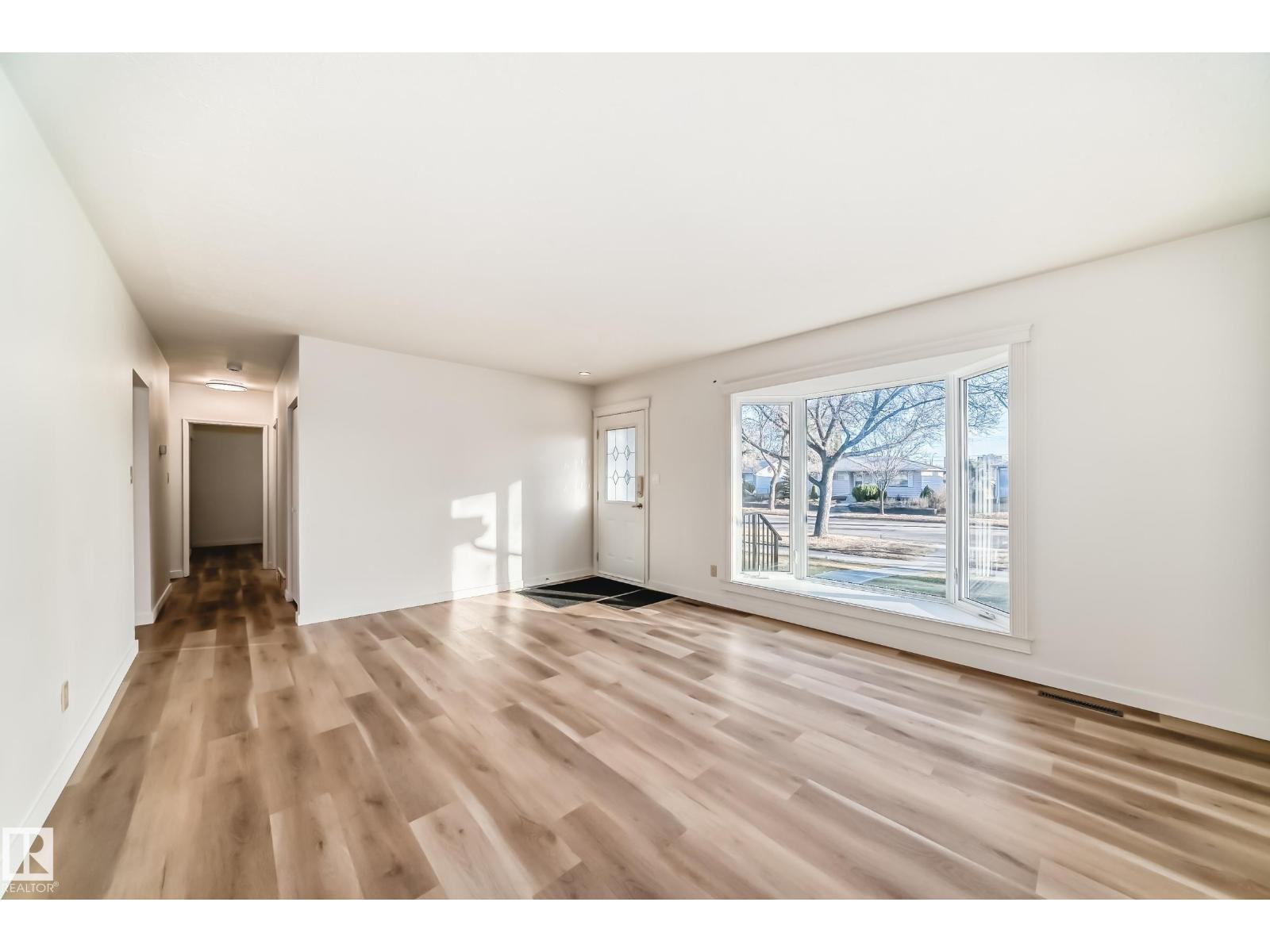 8108 163 ST NW, Edmonton