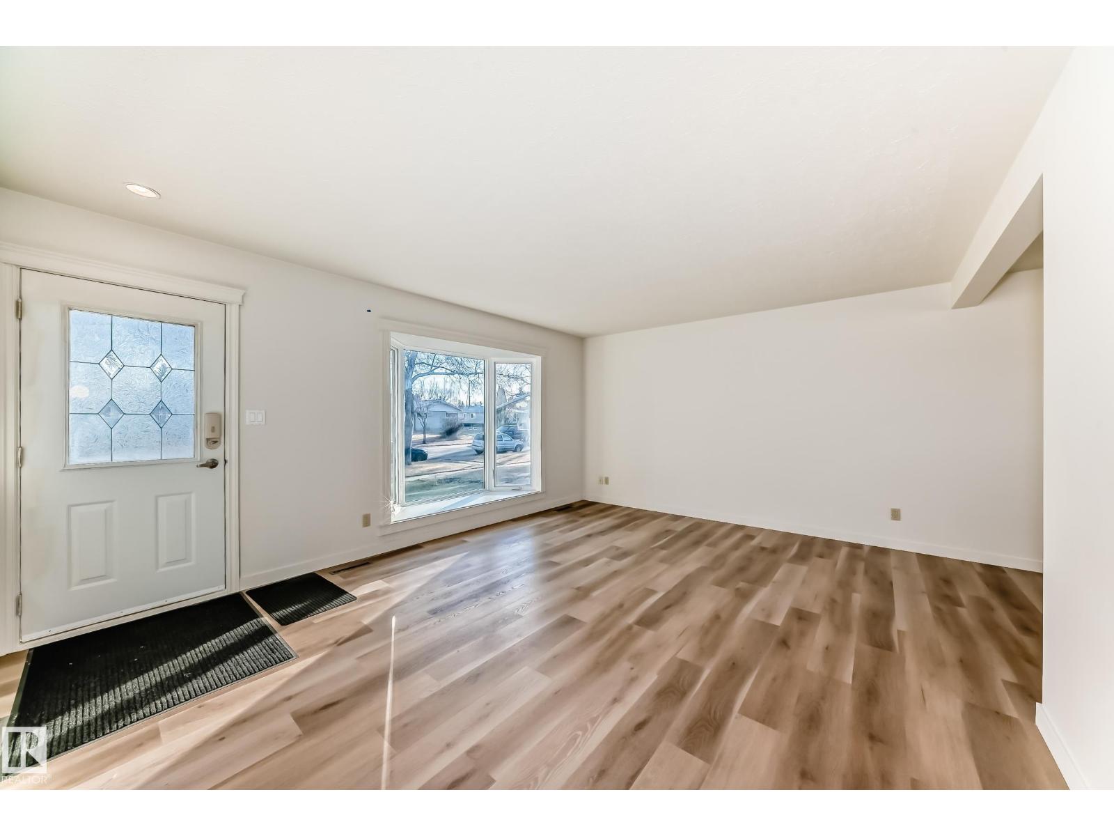 8108 163 ST NW, Edmonton