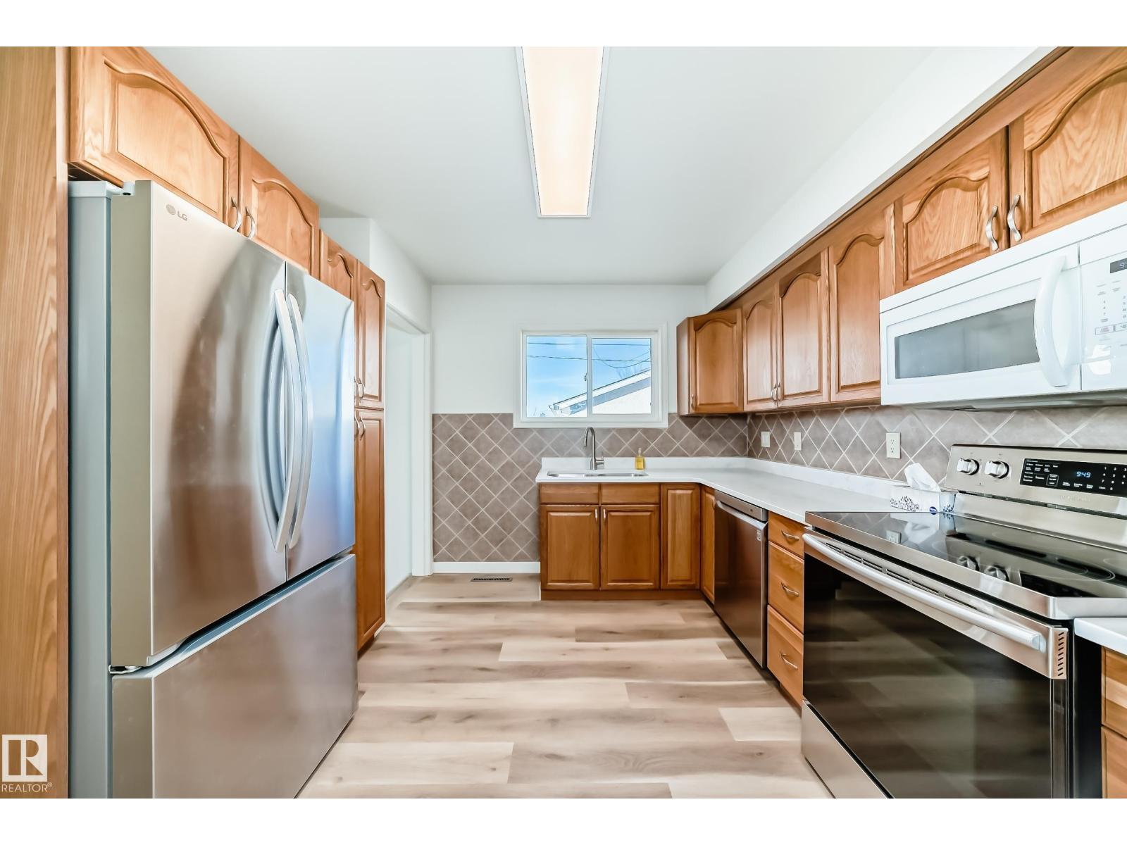 8108 163 ST NW, Edmonton