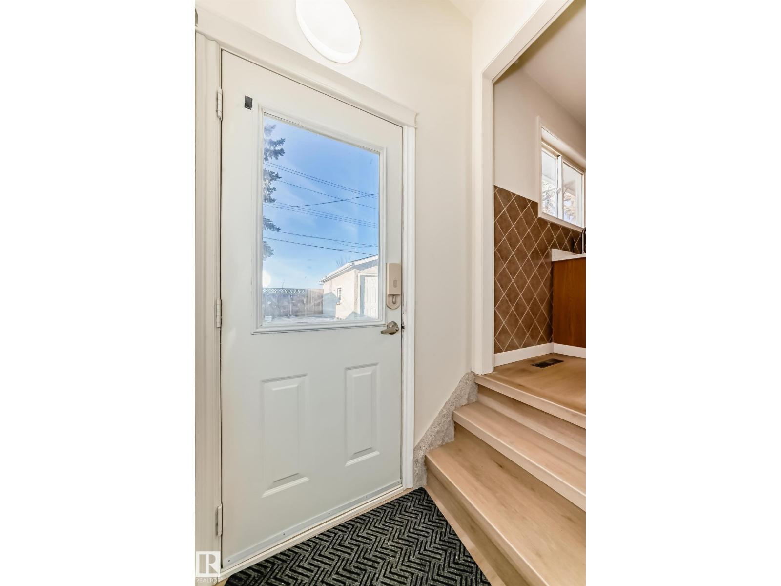 8108 163 ST NW, Edmonton