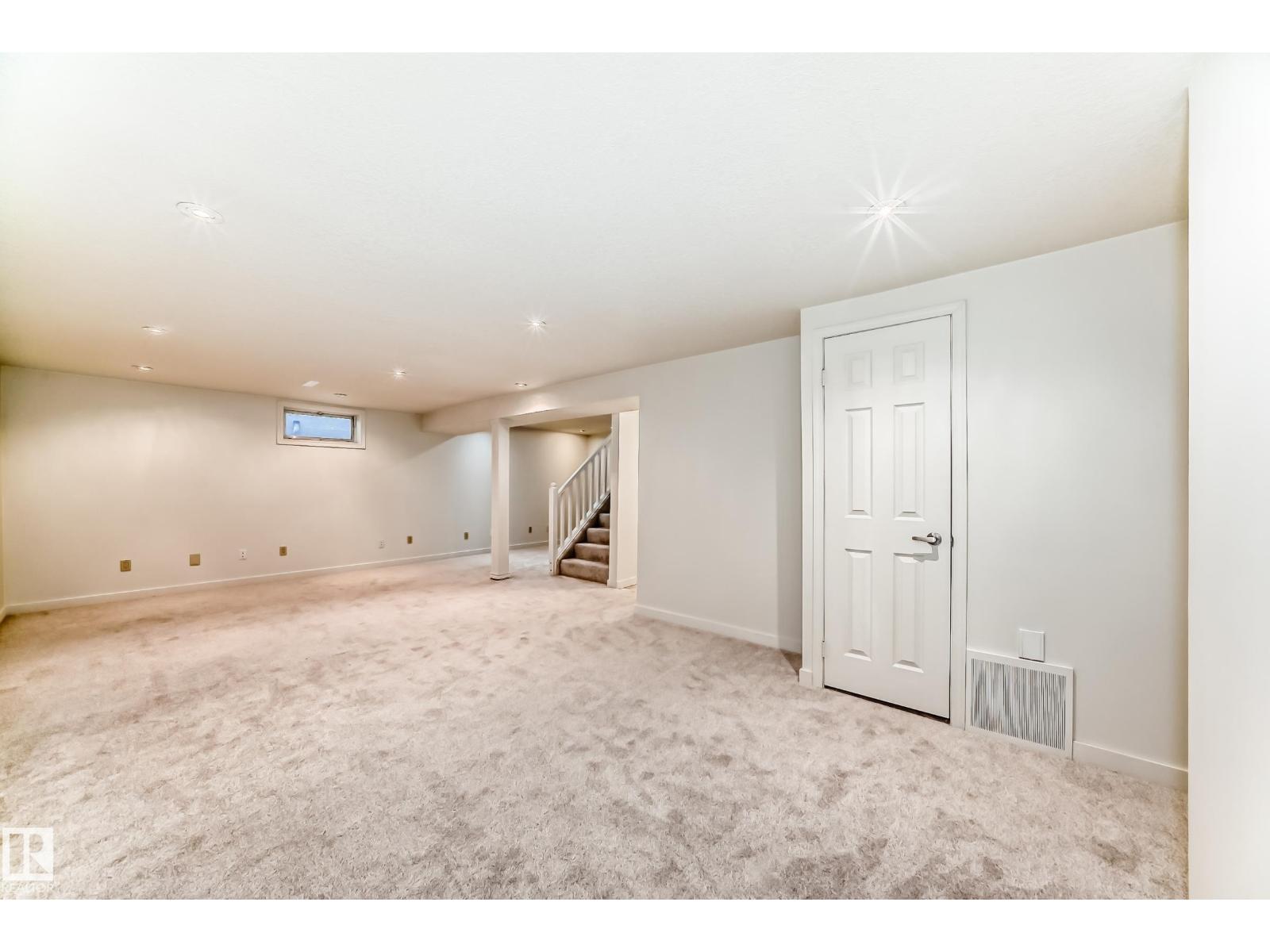 8108 163 ST NW, Edmonton