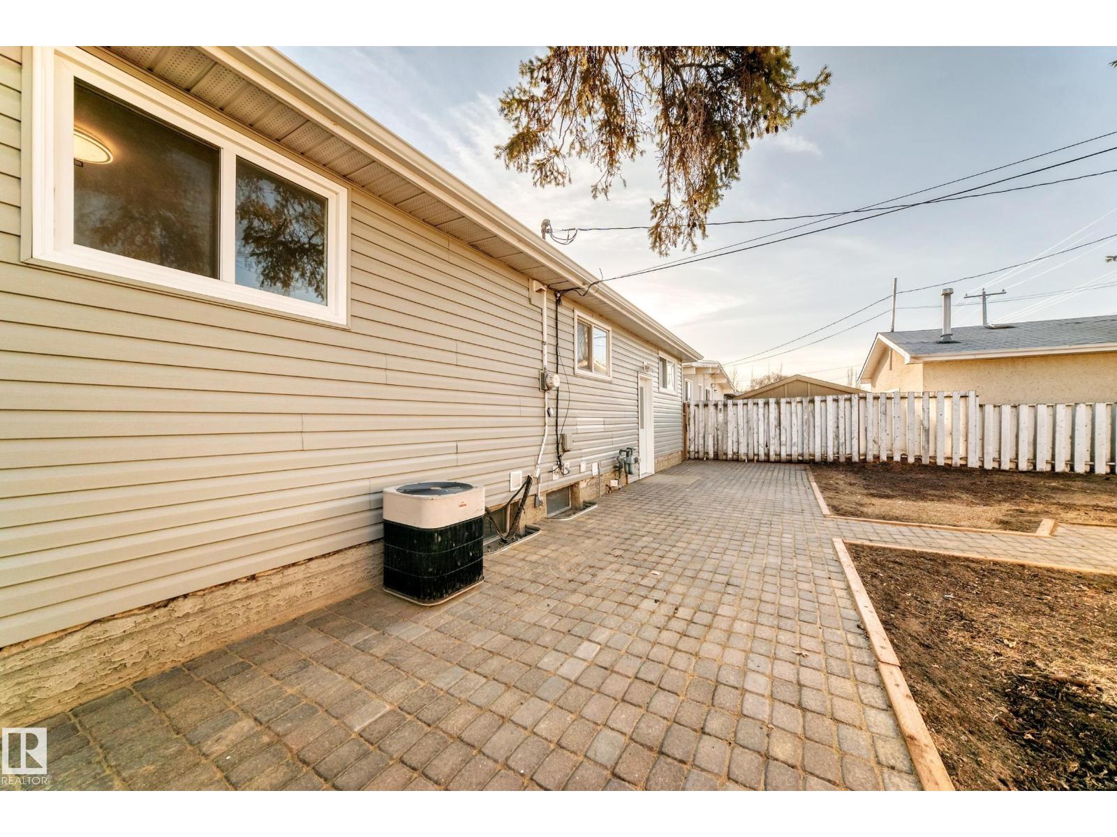 8108 163 ST NW, Edmonton