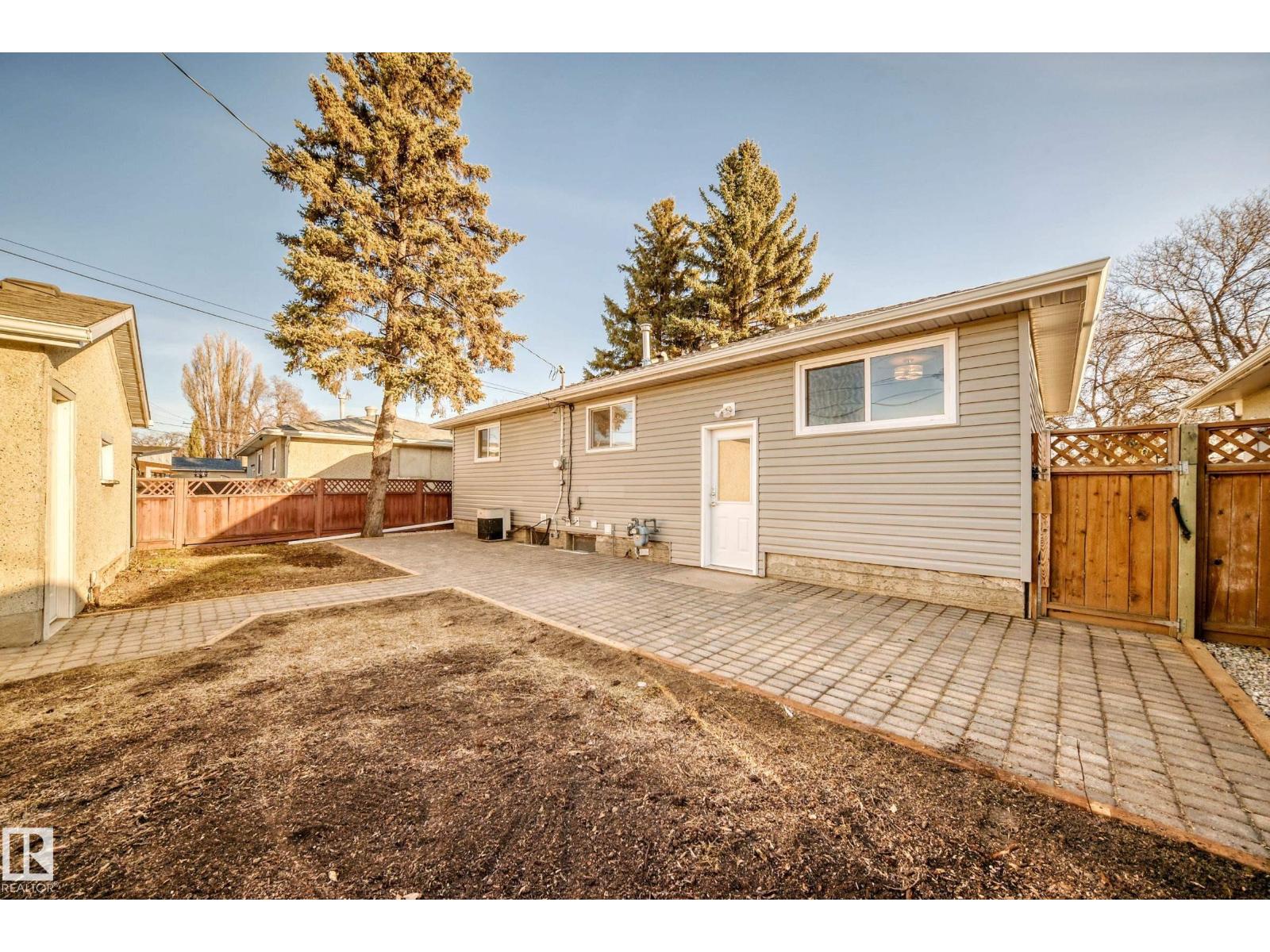 8108 163 ST NW, Edmonton