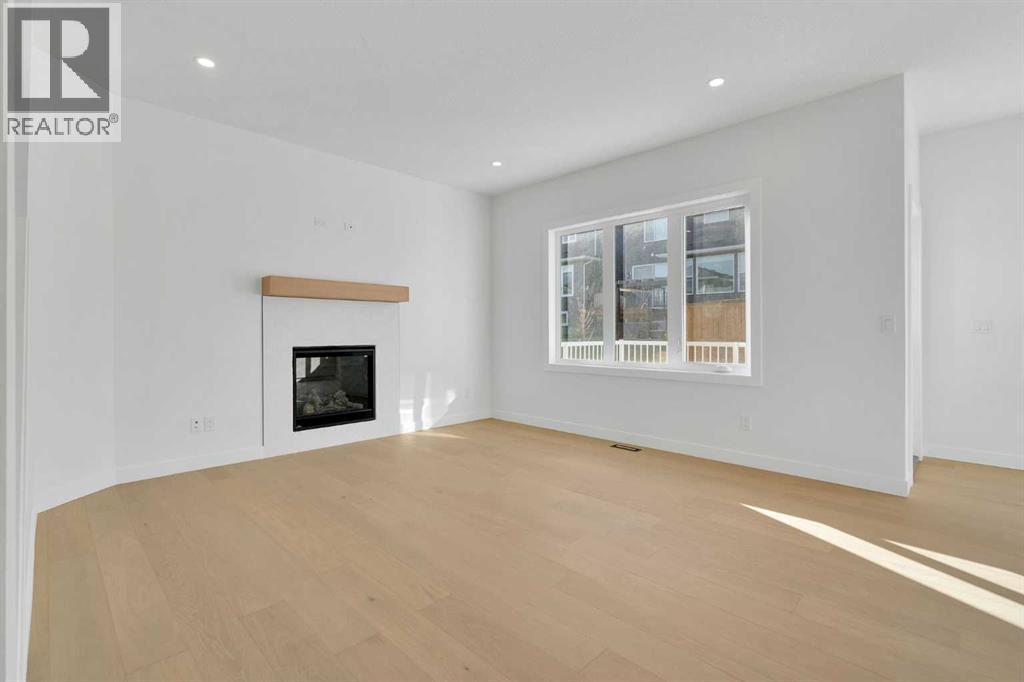 566 Rivercrest View, Cochrane