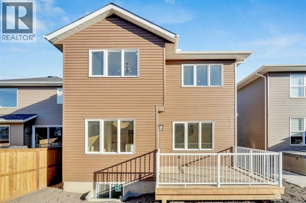 566 Rivercrest View, Cochrane