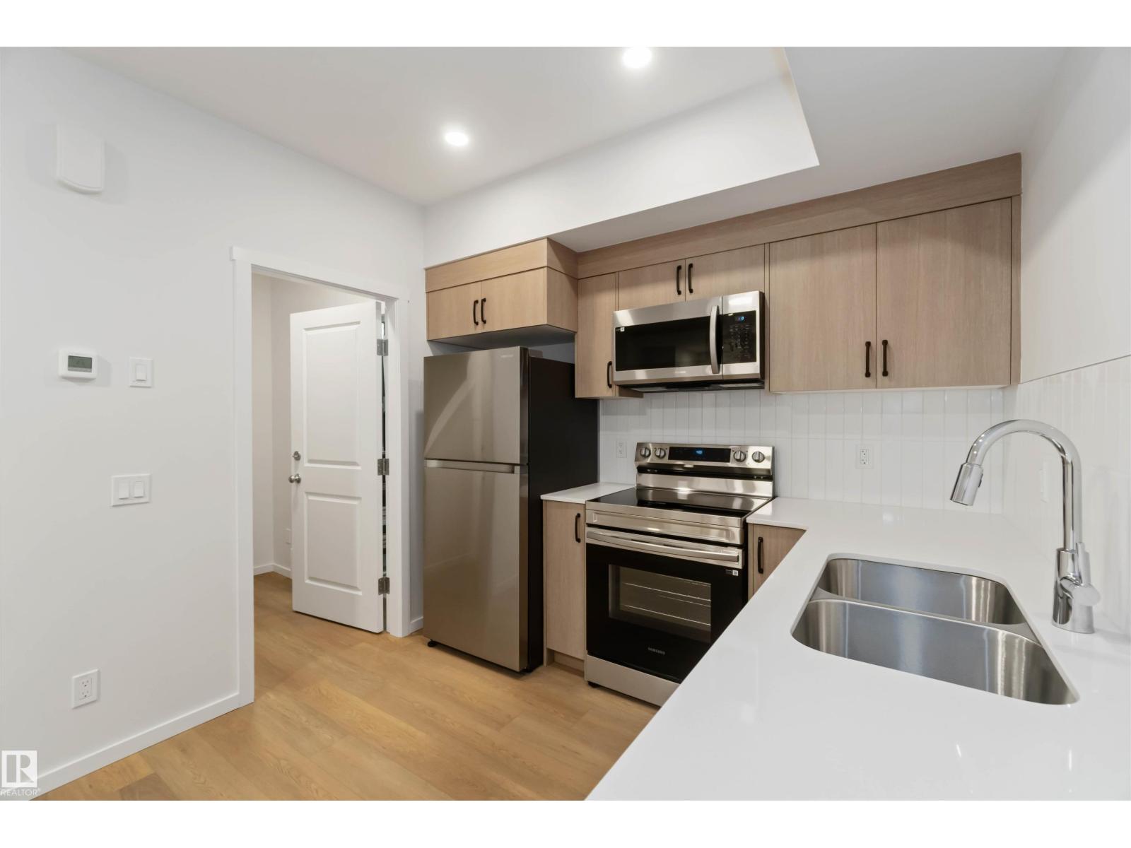 4275 KINGLET DR NW NW, Edmonton