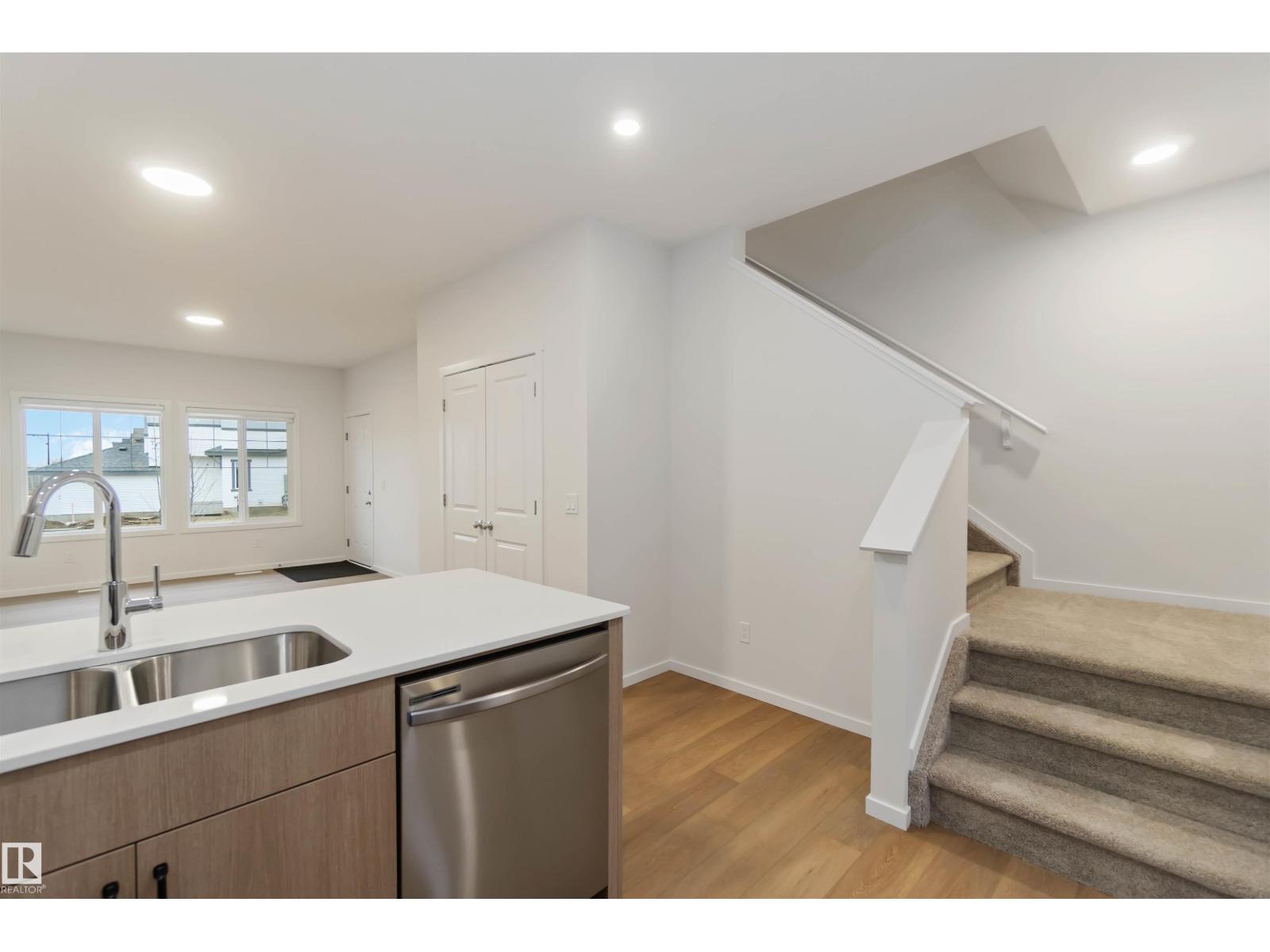 4275 KINGLET DR NW NW, Edmonton