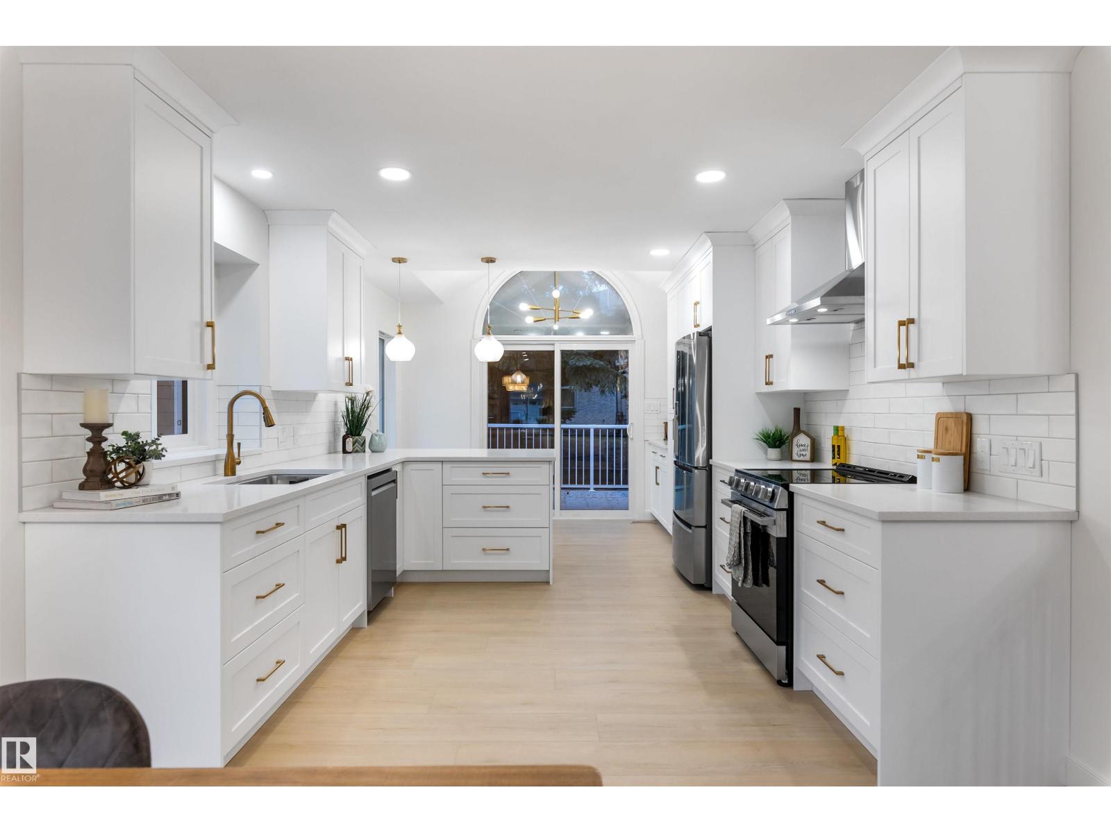 #17 85 GERVAIS RD, St. Albert