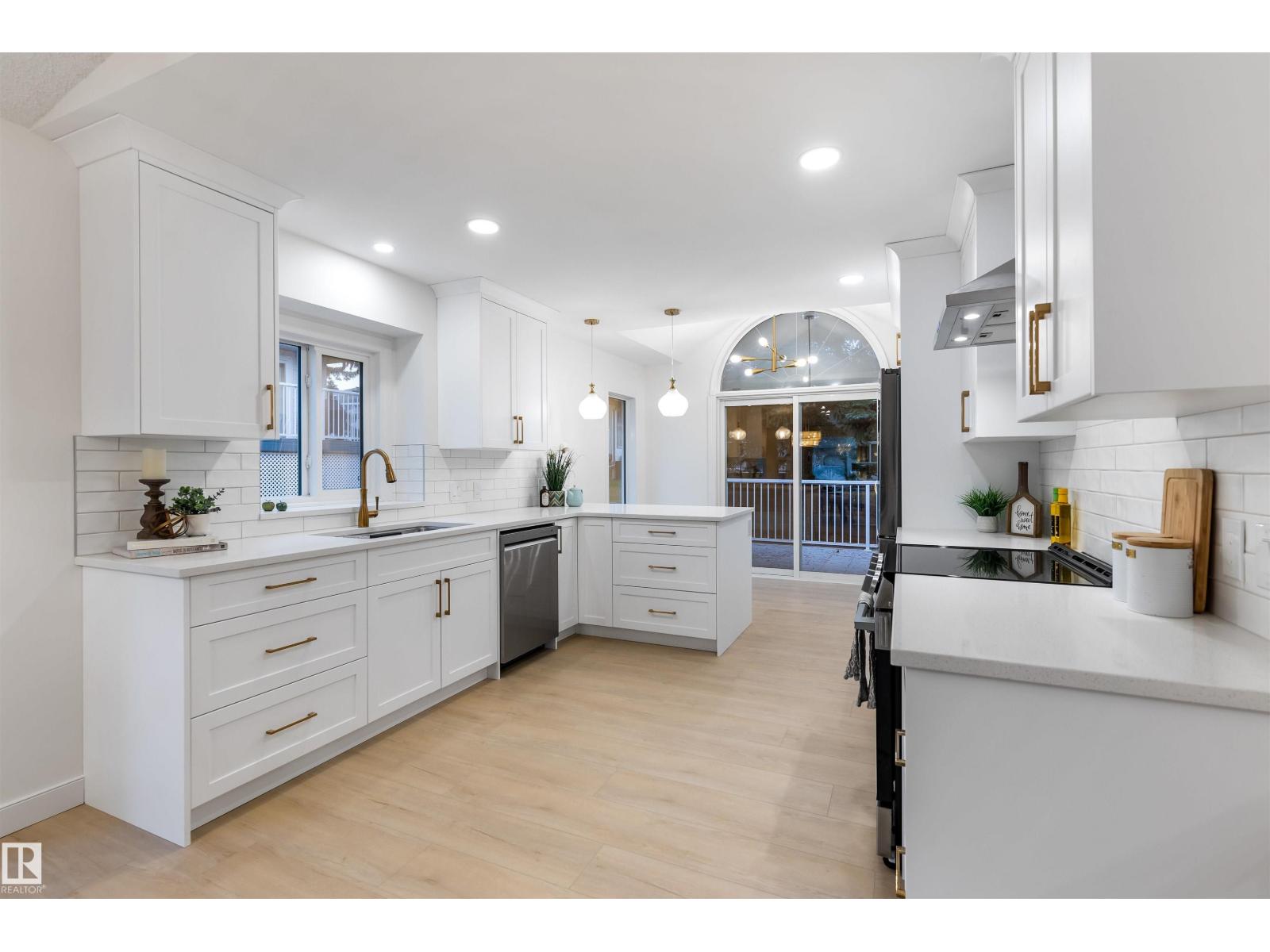 #17 85 GERVAIS RD, St. Albert