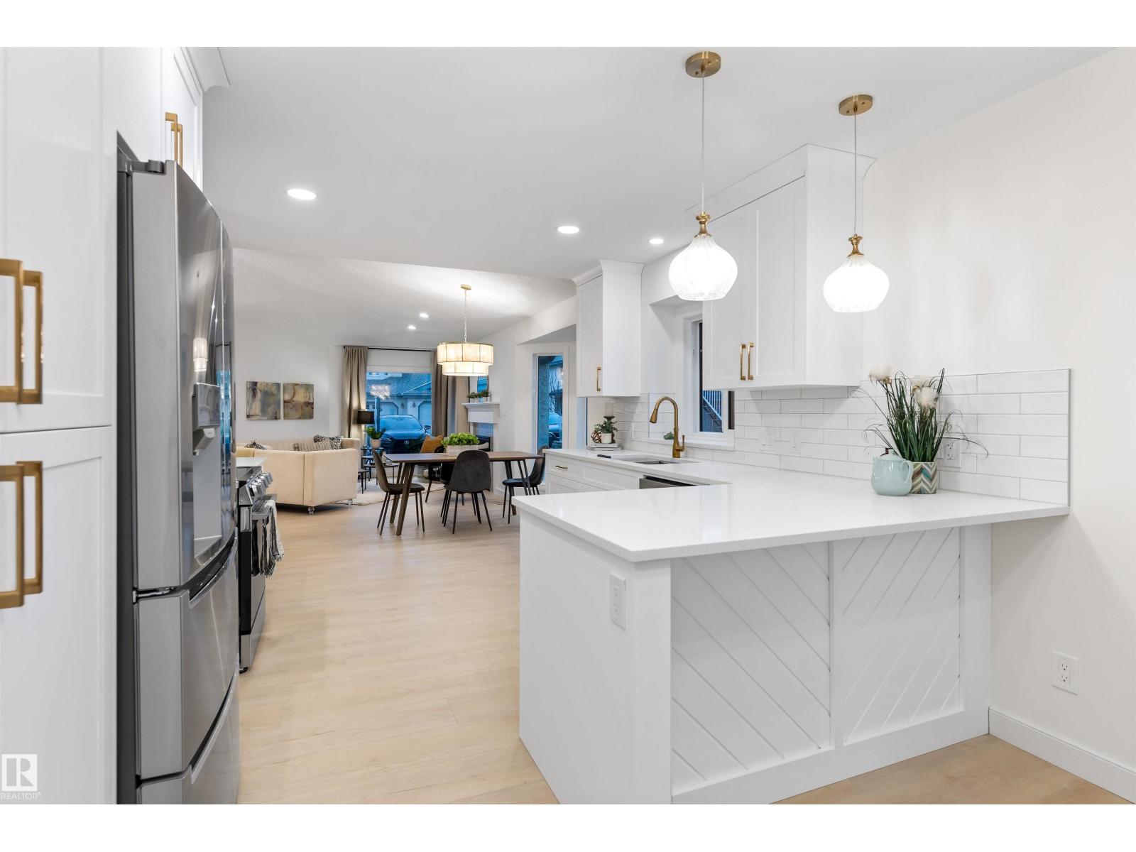 #17 85 GERVAIS RD, St. Albert