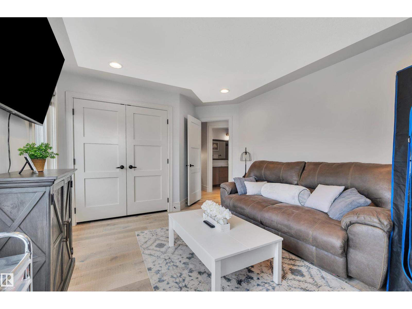 111 PINNACLE TC, Rural Sturgeon County