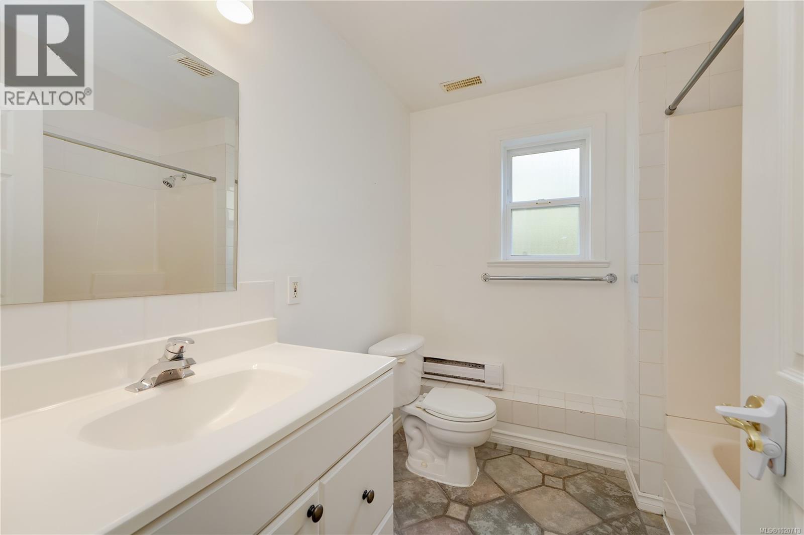 2687 Silverstone Way, Langford