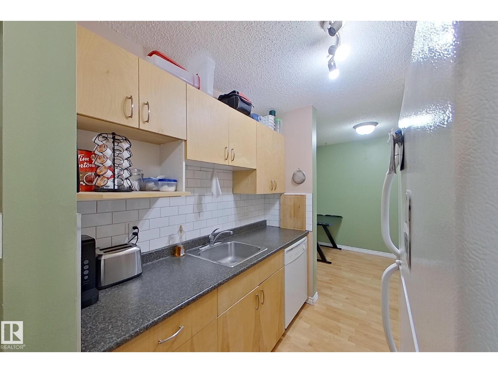 #103 9816 156 ST NW, Edmonton