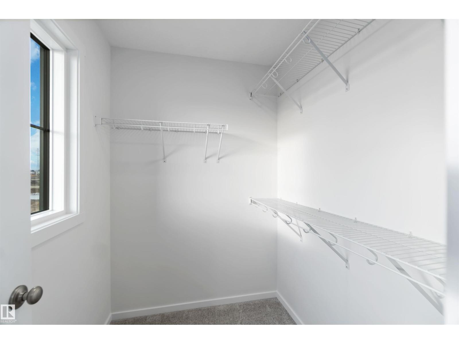 5452 Hawthorn RU SW SW, Edmonton