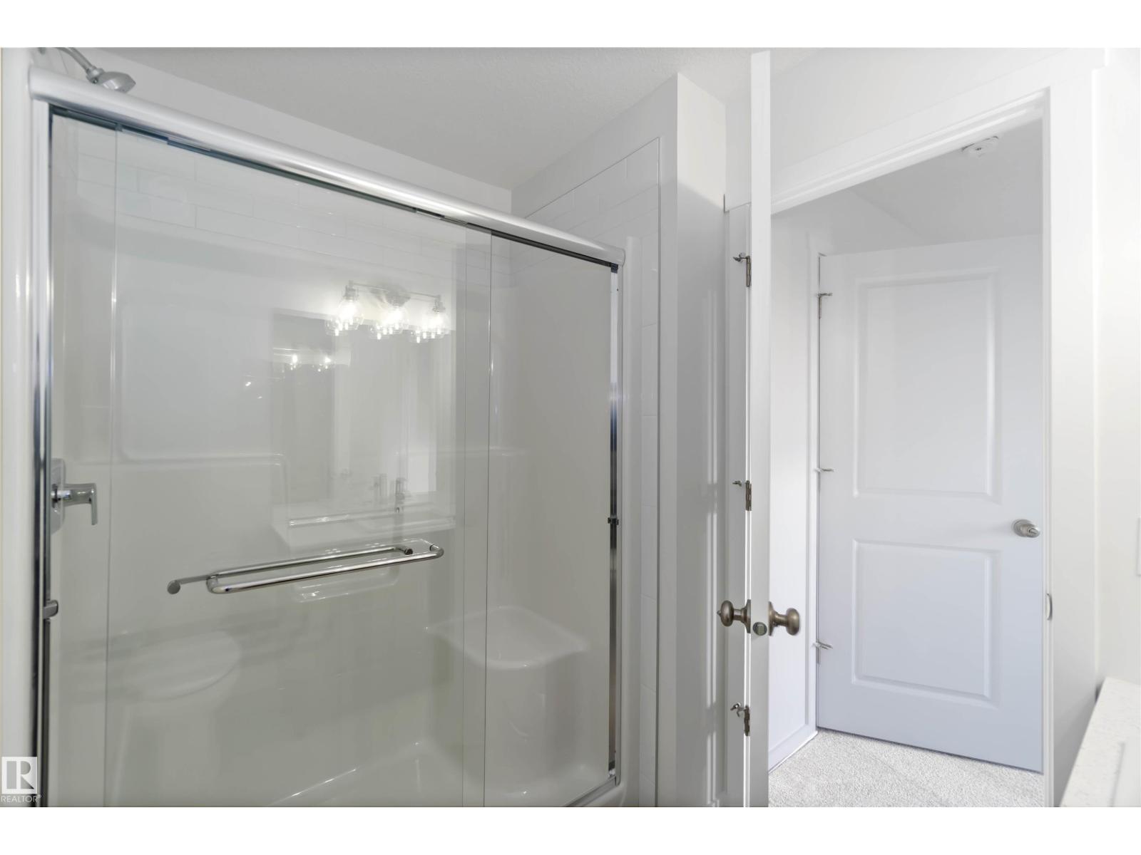 5452 Hawthorn RU SW SW, Edmonton