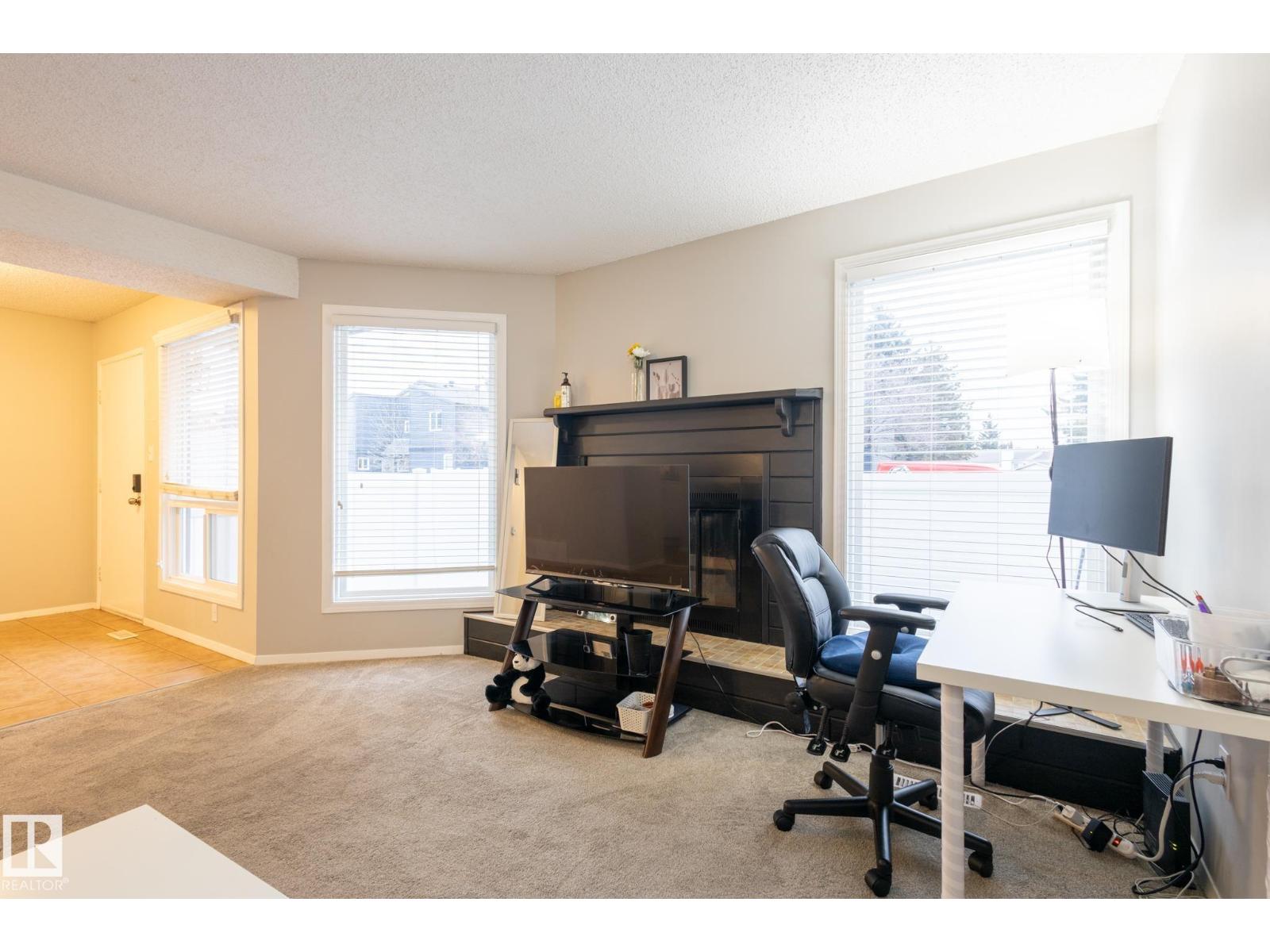 3530 42 Street NW, Edmonton