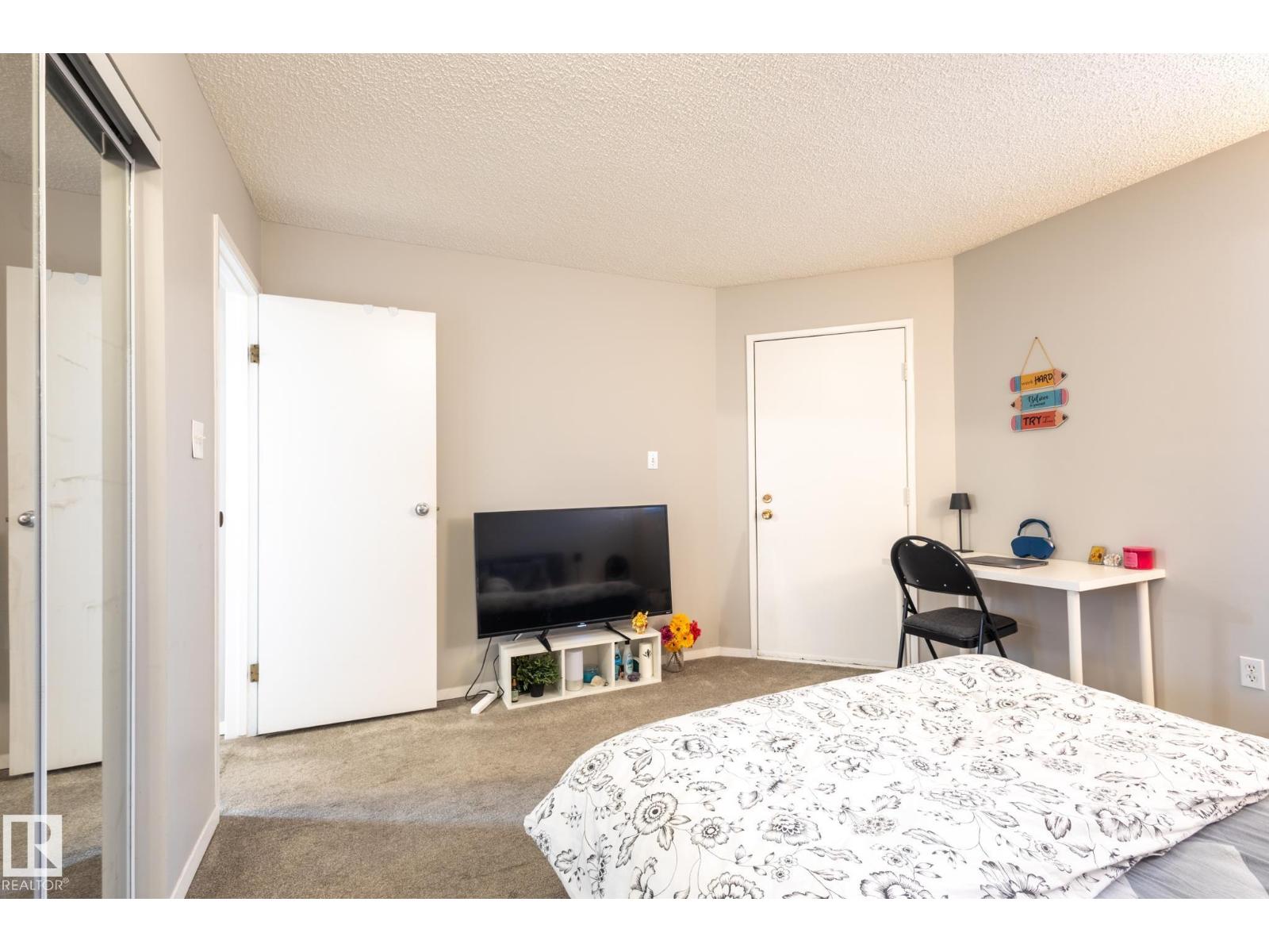 3530 42 Street NW, Edmonton