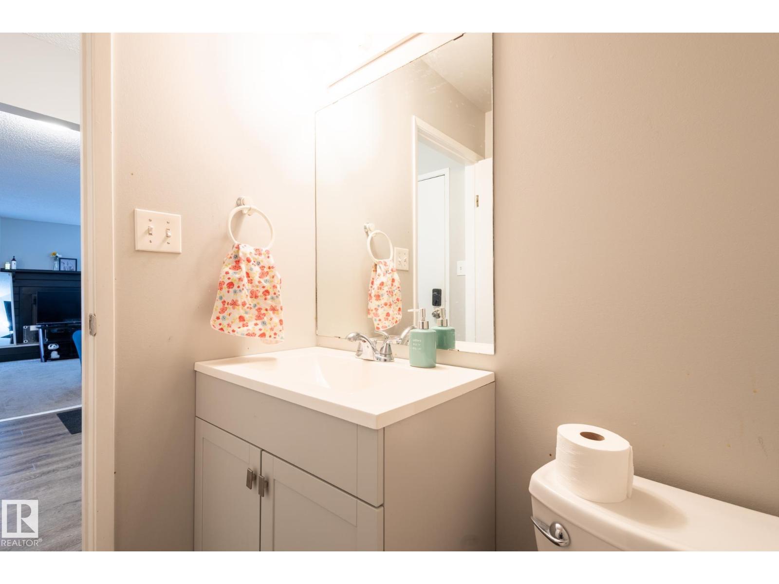 3530 42 Street NW, Edmonton