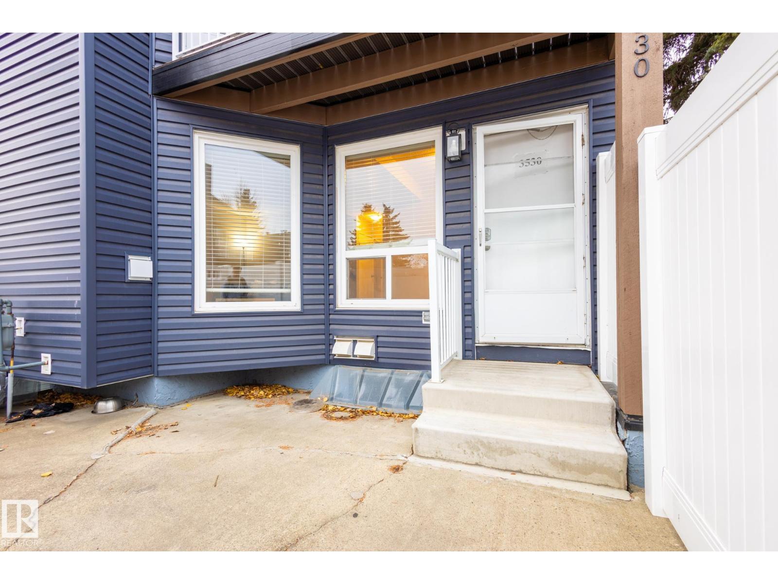 3530 42 Street NW, Edmonton