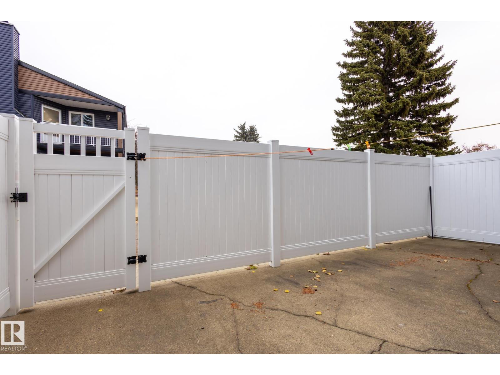 3530 42 Street NW, Edmonton