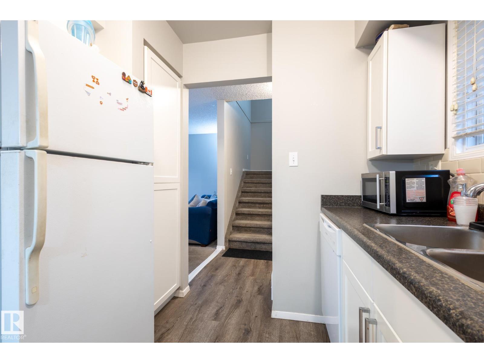 3530 42 Street NW, Edmonton