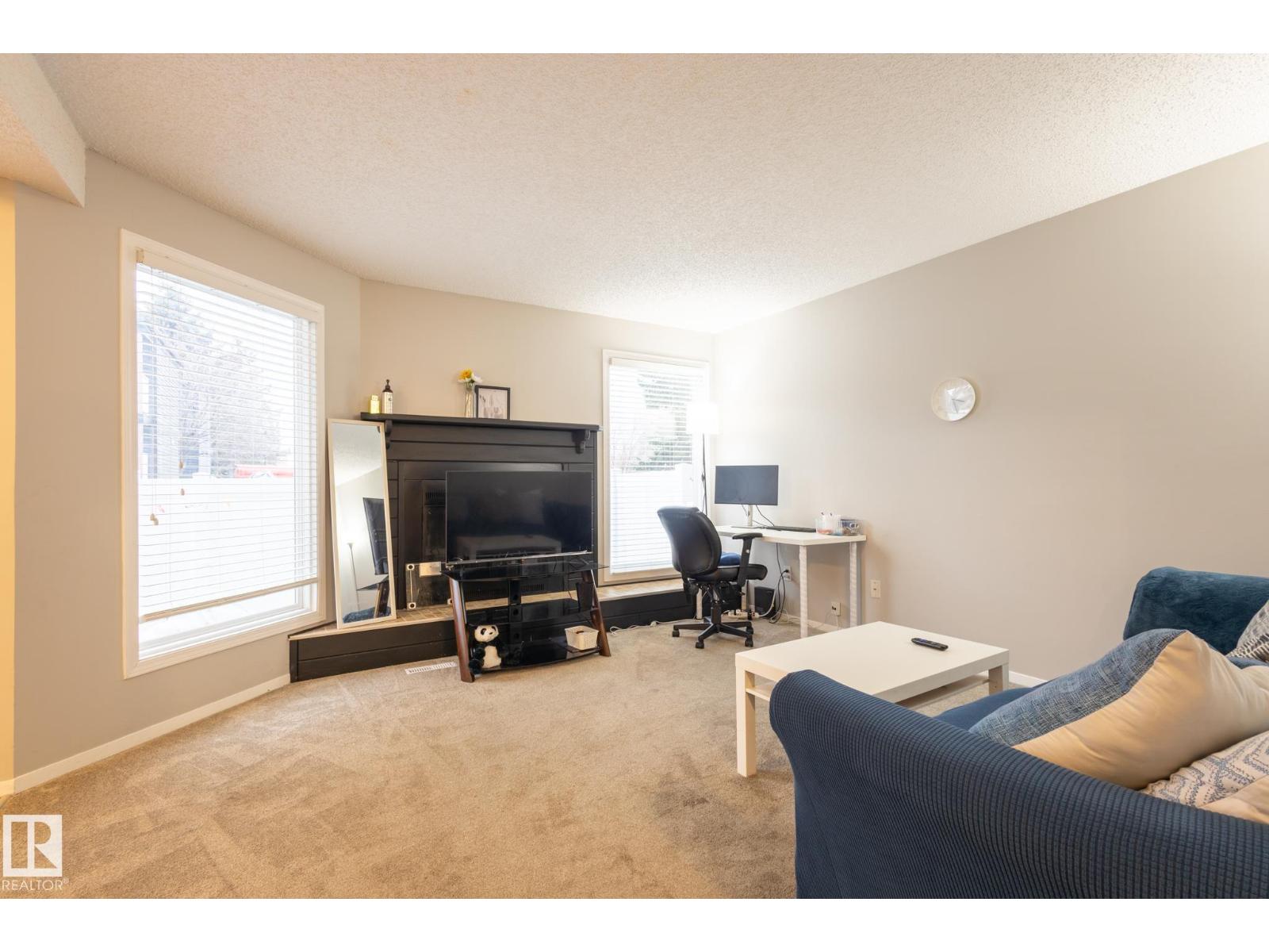 3530 42 Street NW, Edmonton