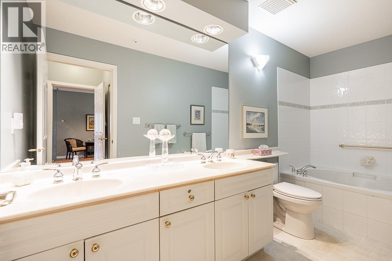 202 3098 GUILDFORD WAY, Coquitlam