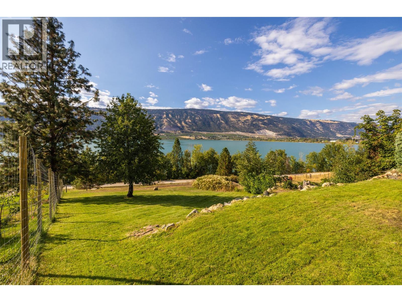 14876 Oyama Road, Oyama