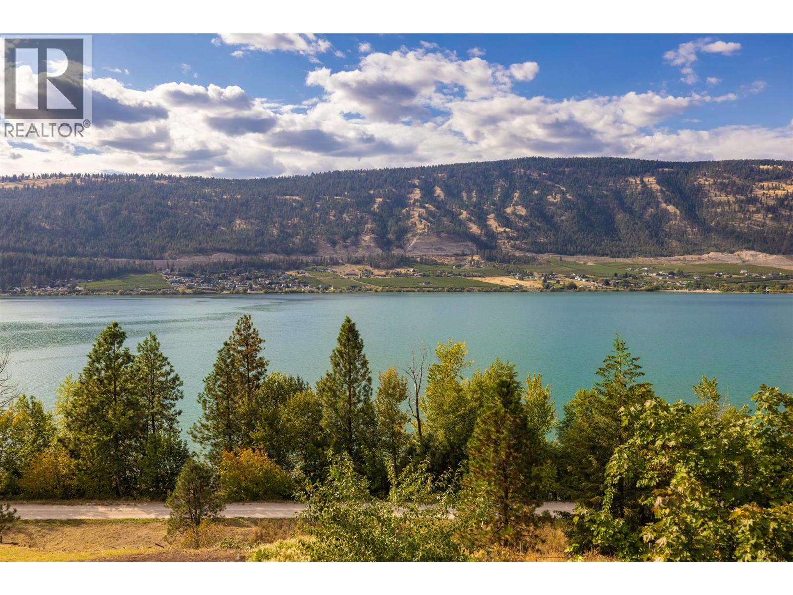 14876 Oyama Road, Oyama