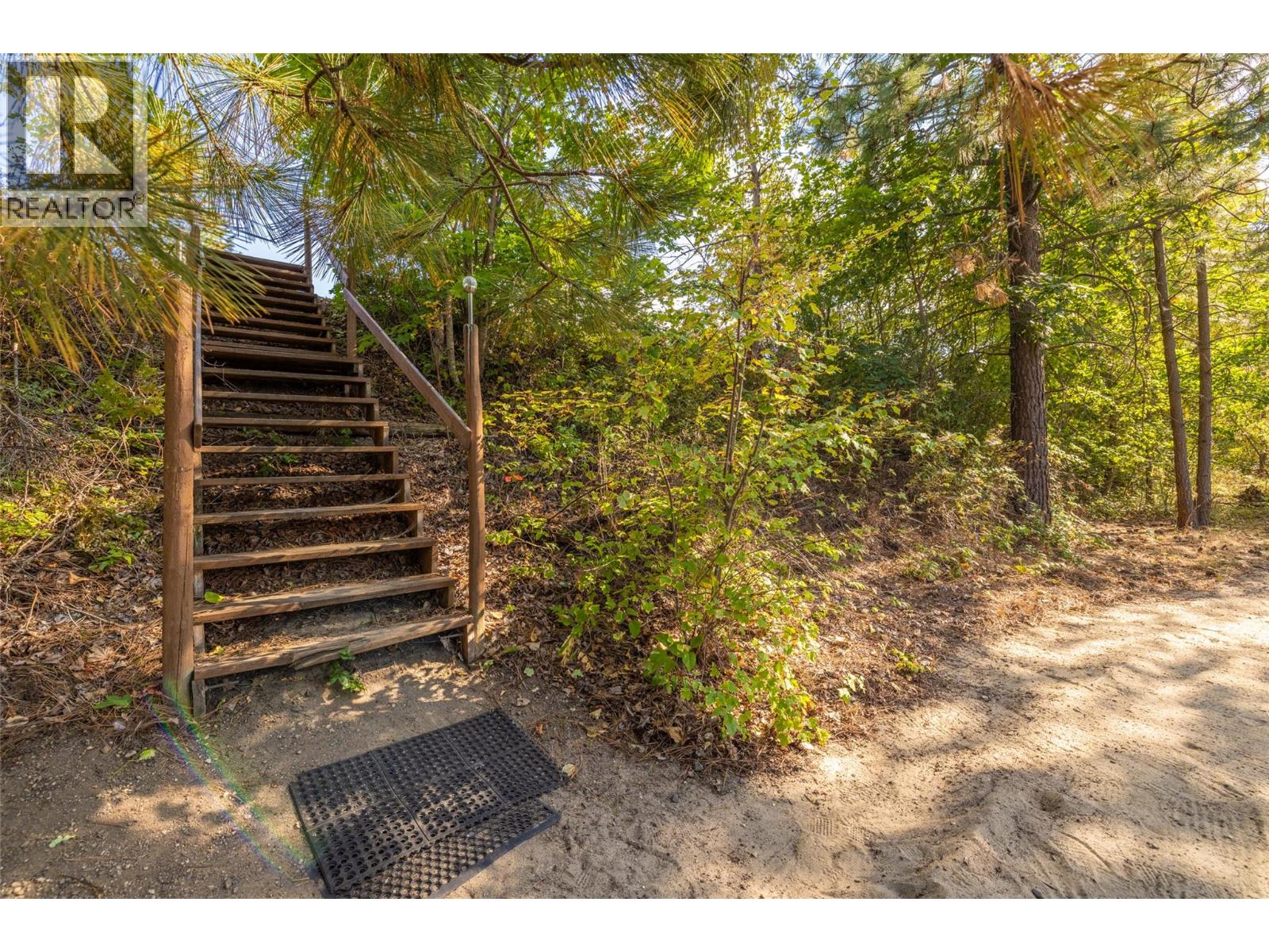 14876 Oyama Road, Oyama